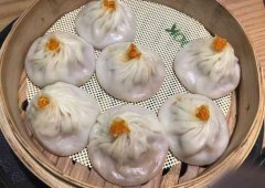 中国中式早餐美食介绍：生煎包、油饼、包子等