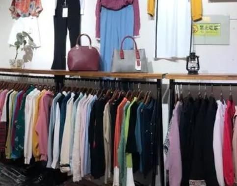 服装市场1.jpg