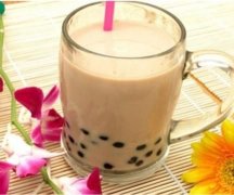 奶茶加盟市场：如何选择成功率更高的品牌？